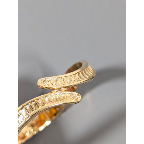 Vintage Monet Gold Tone Asymmetric Bypass Hinge Bangle Bracelet 6" - Picture 4 of 9